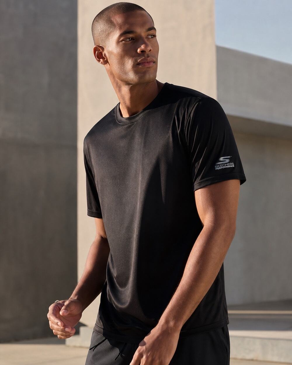 SKECHERS PERFORMANCE Men’s Black Vent Tech Athletic Workout Tee Size Large